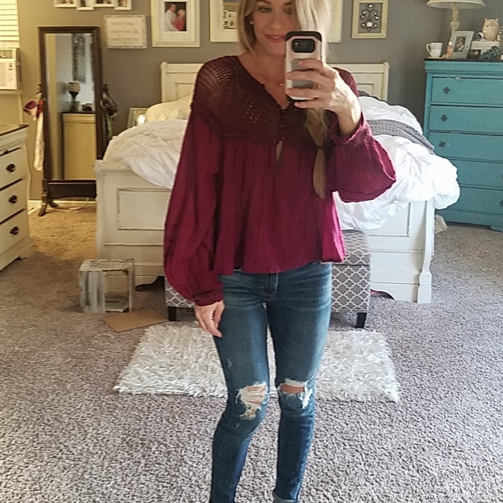 ❤ Free People Keyhole Crochet Boho Top ❤